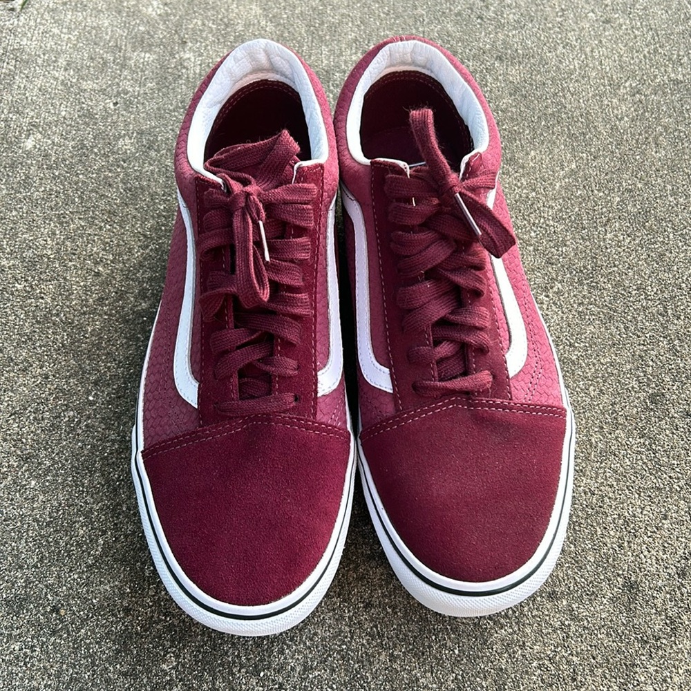 NWOT 2022 Old Skool Platform 'Suede Emboss - Port Royal' Vans